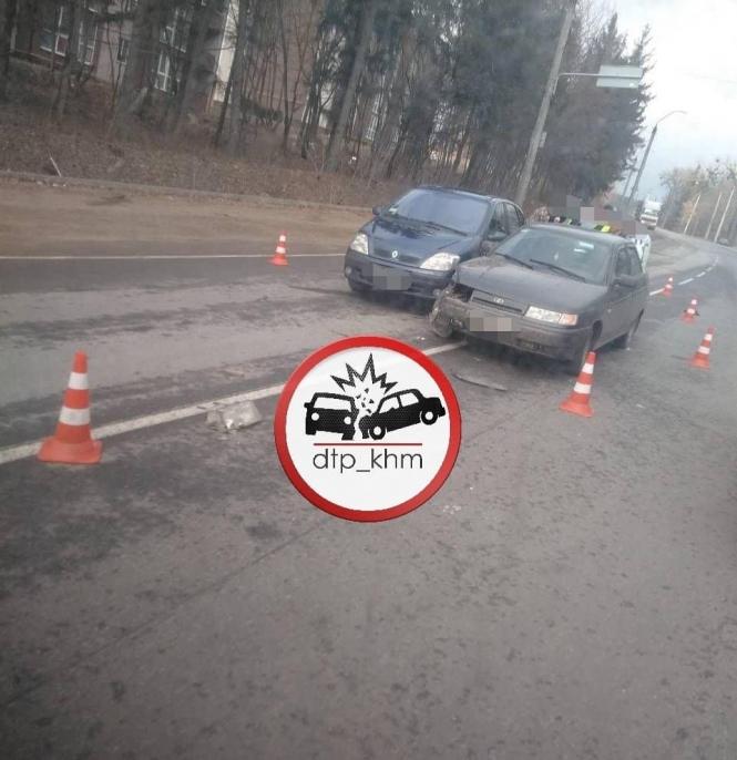 Новини Хмельницького - фото з Аварійний вівторок: вчора в Хмельницькому трапилося 6 ДТП (ФОТО) Аварійний вівторок: вчора в Хмельницькому трапилося 6 ДТП (ФОТО), фото №5 на сайті vsim.ua