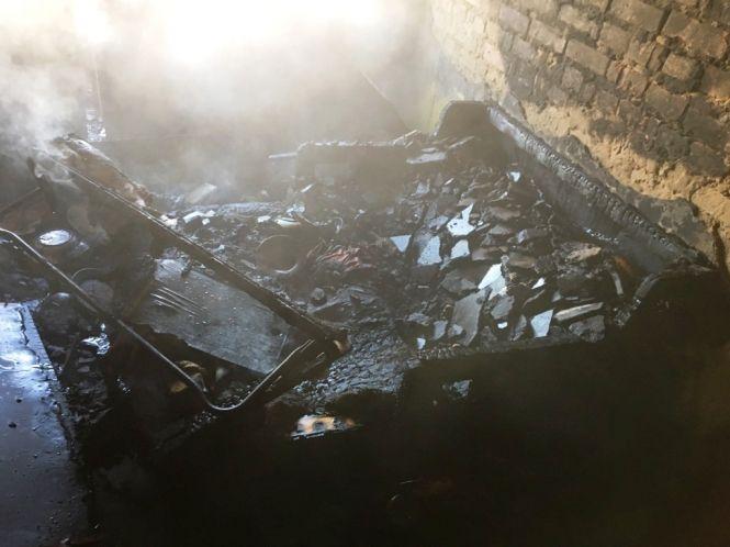 У Новограді-Волинському від незагашеної цигарки спалахнула квартира в багатоповерхівці, фото №2 на сайті 20minut.ua