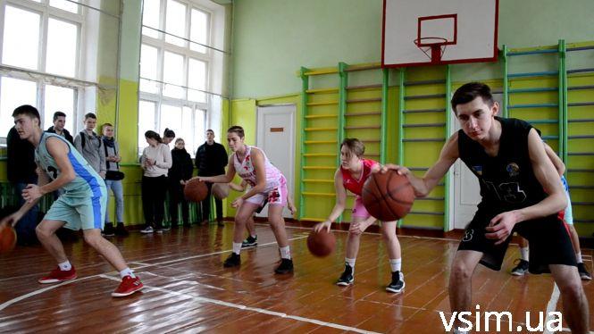 Новини Хмельницького - фото з Кращі баскетболісти Хмельницького влаштували спортивне шоу для учнів НВО №5 Кращі баскетболісти Хмельницького влаштували спортивне шоу для учнів НВО №5, фото №3 на сайті vsim.ua