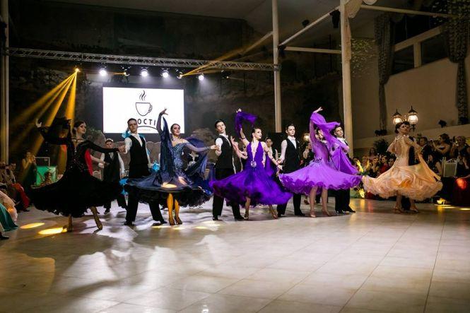 Під час «Віденського балу» зібрали понад 36 000 гривень для онкохворих діток, фото №3 на сайті 20minut.ua