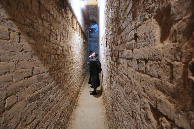 Новини Вінниці - фото з «Похований» будинок, ЗІЛ та стрій кубанських козаків. Історія підземель Соборної «Похований» будинок, ЗІЛ та стрій кубанських козаків. Історія підземель Соборної, фото №1 на сайті 20minut.ua