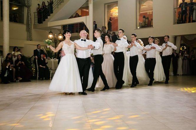 Під час «Віденського балу» зібрали понад 36 000 гривень для онкохворих діток, фото №1 на сайті 20minut.ua