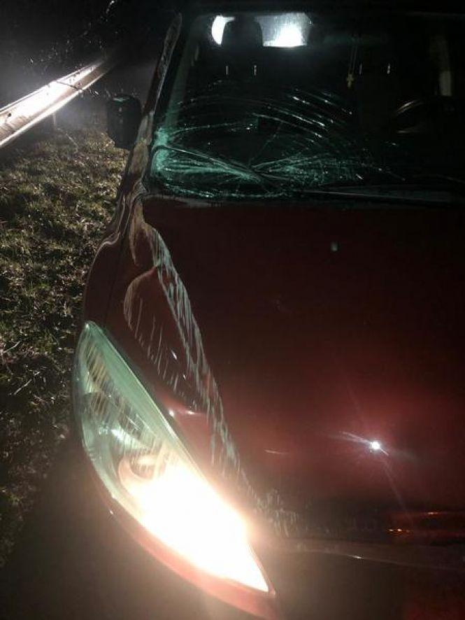 Новини Вінниці - фото з Прорив кордону. Вінничанин на «євроблясі» зніс шлагбаум та ледь не переїхав прикордонників Прорив кордону. Вінничанин на «євроблясі» зніс шлагбаум та ледь не переїхав прикордонників, фото №1 на сайті 20minut.ua