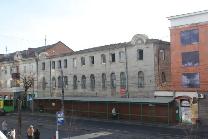 Новини Вінниці - фото з Фото дня. Історичний готель-прокуратуру на Соборній розібрали до фундаменту Фото дня. Історичний готель-прокуратуру на Соборній розібрали до фундаменту, фото №3 на сайті 20minut.ua