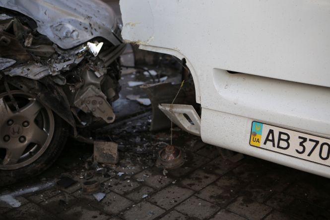 Новини Вінниці - фото з ДТП на Гагаріна. Зіткнулися маршрутка та Honda, є потерпілі ДТП на Гагаріна. Зіткнулися маршрутка та Honda, є потерпілі, фото №2 на сайті 20minut.ua