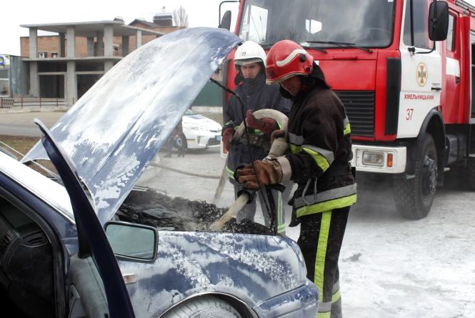 Перекинуте авто та збитий візок з немовлям: хроніка ДТП у Хмельницькому, фото №4 на сайті vsim.ua