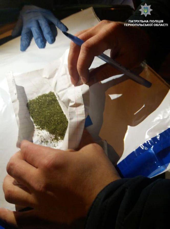 У Тернополі вночі спіймали 19-річного водій “під кайфом”, фото №1 на сайті 20minut.ua