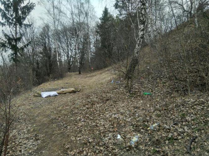 Новини Тернополя - фото з Двоє теребовлянців долучились до #TrashTag челенджу і самі зібрали вісім мішків сміття Двоє теребовлянців долучились до #TrashTag челенджу і самі зібрали вісім мішків сміття, фото №2 на сайті 20minut.ua