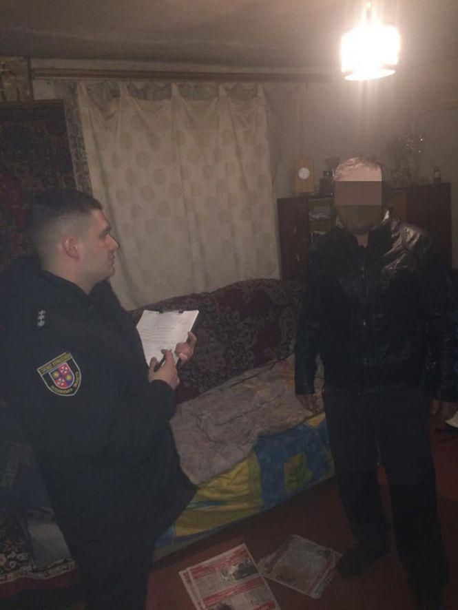 Новини Вінниці - фото з Проект «Безпечна сім’я»: поліція перевіряє неблагополучні родини з дітьми Проект «Безпечна сім’я»: поліція перевіряє неблагополучні родини з дітьми, фото №3 на сайті 20minut.ua