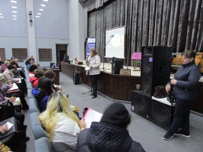 Козятин сьогодні: зрізані гілки, лебеді та передвиборчі збори, фото №1 на сайті 20minut.ua