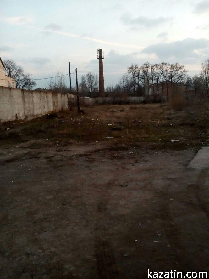 Фото дня: занедбана і спустошена територія бувшого "НГЧ", фото №6 на сайті 20minut.ua