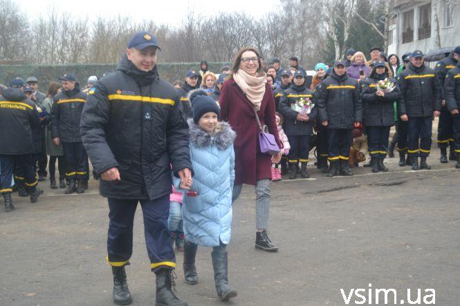 Новини Хмельницького - фото з 10 мільйонів на нове житло: хмельницьким рятувальникам роздали 21 квартиру 10 мільйонів на нове житло: хмельницьким рятувальникам роздали 21 квартиру, фото №5 на сайті vsim.ua