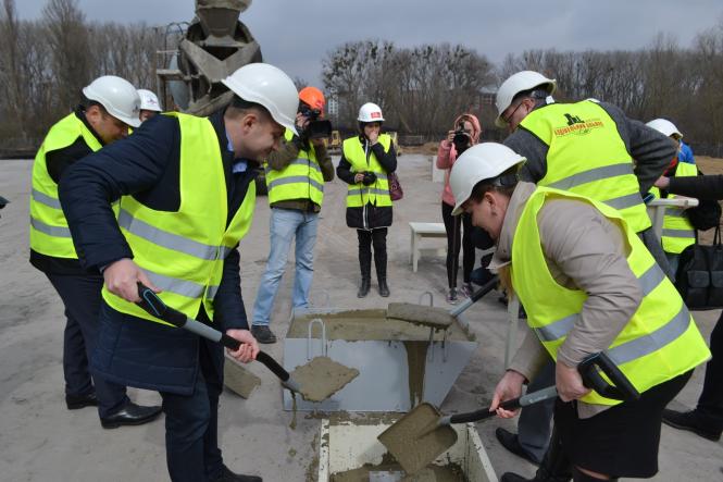 Новини Хмельницького - фото з У Хмельницькому зводять Палац спорту. Як проходить будівництво (ФОТО, ВІДЕО) У Хмельницькому зводять Палац спорту. Як проходить будівництво (ФОТО, ВІДЕО), фото №9 на сайті vsim.ua