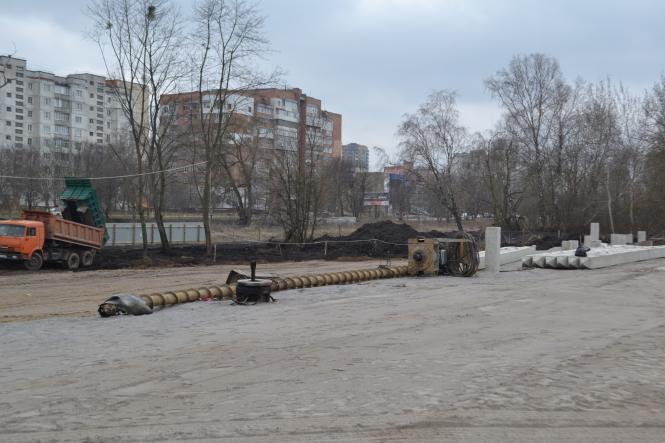 Новини Хмельницького - фото з У Хмельницькому зводять Палац спорту. Як проходить будівництво (ФОТО, ВІДЕО) У Хмельницькому зводять Палац спорту. Як проходить будівництво (ФОТО, ВІДЕО), фото №18 на сайті vsim.ua