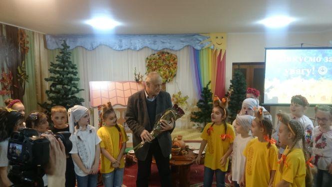 Новини Тернополя - фото з У Тернополі відбулися прем’єри вистав про сирітку Ксеню і пастку для двоголового Орла У Тернополі відбулися прем’єри вистав про сирітку Ксеню і пастку для двоголового Орла, фото №17 на сайті 20minut.ua