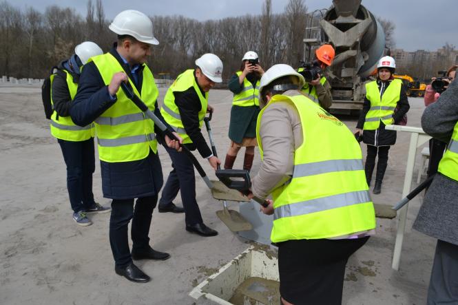 Новини Хмельницького - фото з У Хмельницькому зводять Палац спорту. Як проходить будівництво (ФОТО, ВІДЕО) У Хмельницькому зводять Палац спорту. Як проходить будівництво (ФОТО, ВІДЕО), фото №10 на сайті vsim.ua