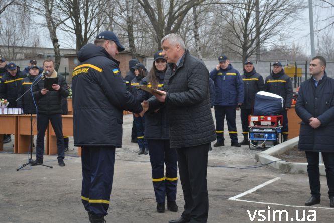 Новини Хмельницького - фото з 10 мільйонів на нове житло: хмельницьким рятувальникам роздали 21 квартиру 10 мільйонів на нове житло: хмельницьким рятувальникам роздали 21 квартиру, фото №24 на сайті vsim.ua