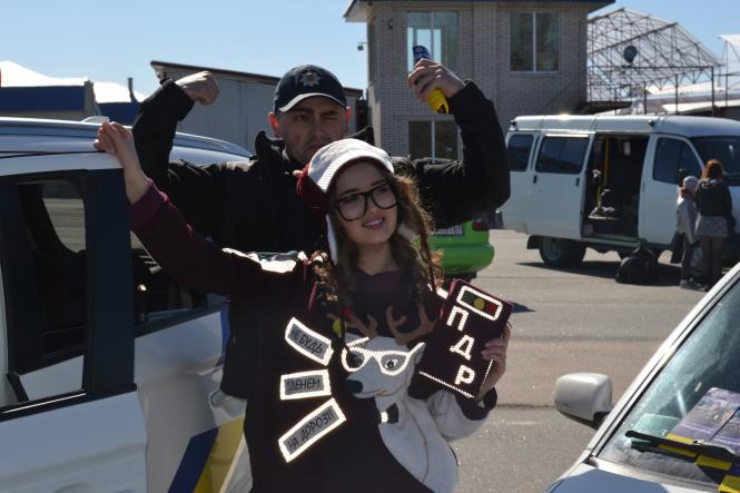 Новини Хмельницького - фото з Спринт-слалом, запах паленої гуми та показ мод: хмельницьких водіїв закликали керувати відповідально Спринт-слалом, запах паленої гуми та показ мод: хмельницьких водіїв закликали керувати відповідально, фото №15 на сайті vsim.ua