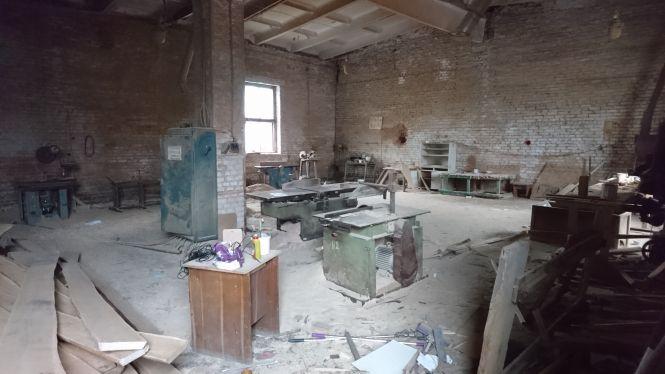 Новини Вінниці - фото з Невідомі хотіли обробляти деревину в ...  поліцейському приміщенні Невідомі хотіли обробляти деревину в ...  поліцейському приміщенні, фото №2 на сайті 20minut.ua