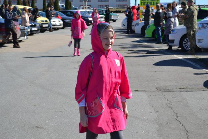 Новини Хмельницького - фото з Спринт-слалом, запах паленої гуми та показ мод: хмельницьких водіїв закликали керувати відповідально Спринт-слалом, запах паленої гуми та показ мод: хмельницьких водіїв закликали керувати відповідально, фото №5 на сайті vsim.ua
