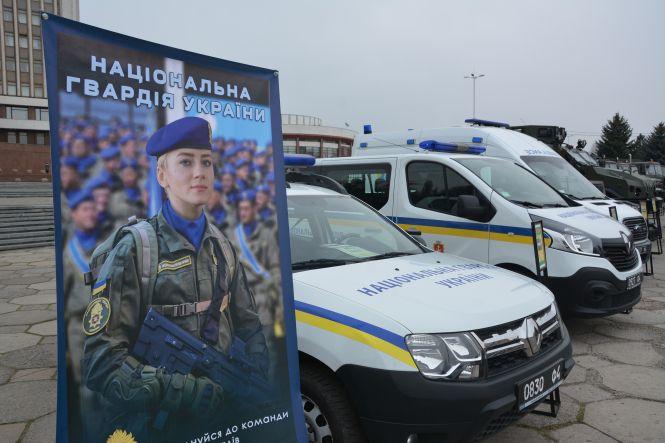 Модні туфельки змінила на берці. Відділенням нацгвардійців командує дівчина, фото №2 на сайті 20minut.ua