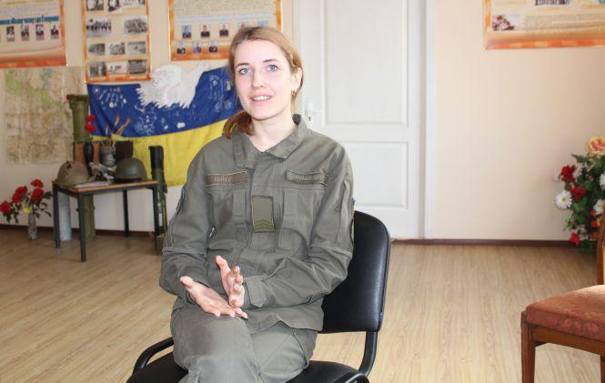 Модні туфельки змінила на берці. Відділенням нацгвардійців командує дівчина, фото №3 на сайті 20minut.ua