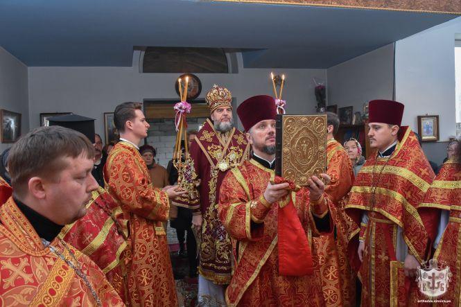 На 40 святих у храмі Серафима Саровського митрополит Симеон звершив Літургію Ранішосвячених Дарів  (ФОТО, ВІДЕО), фото №10 на сайті 20minut.ua