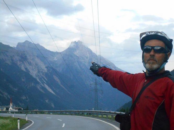 Новини Вінниці - фото з На велосипеді з Вінниці до Парижа, Берна, Сан-Марино… 19 тисяч кілометрів накрутив по Європі На велосипеді з Вінниці до Парижа, Берна, Сан-Марино… 19 тисяч кілометрів накрутив по Європі, фото №7 на сайті 20minut.ua