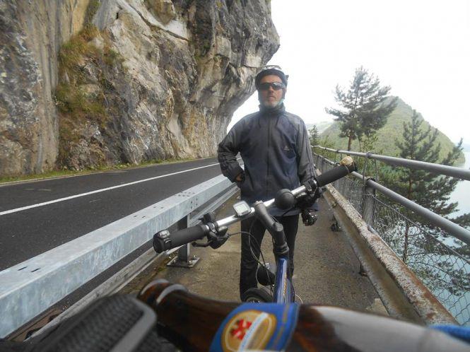 Новини Вінниці - фото з На велосипеді з Вінниці до Парижа, Берна, Сан-Марино… 19 тисяч кілометрів накрутив по Європі На велосипеді з Вінниці до Парижа, Берна, Сан-Марино… 19 тисяч кілометрів накрутив по Європі, фото №9 на сайті 20minut.ua