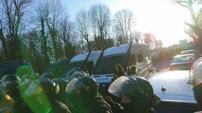 Мітинг біля Книжки: свинячі голови та десятки правоохоронців, фото №6 на сайті 20minut.ua