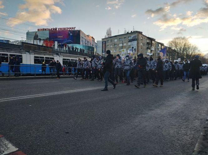 Мітинг біля Книжки: свинячі голови та десятки правоохоронців, фото №10 на сайті 20minut.ua