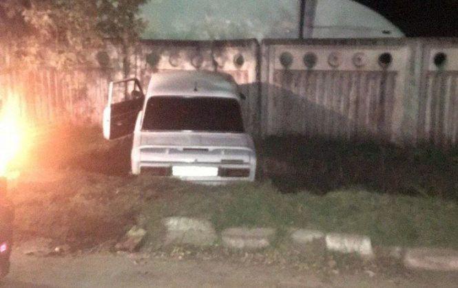 Новини Хмельницького - фото з “Потенційний вбивця” з Хмельницького в’їхав в паркан. Його 5 разів визнавали винним у п’яному водінні “Потенційний вбивця” з Хмельницького в’їхав в паркан. Його 5 разів визнавали винним у п’яному водінні, фото №3 на сайті vsim.ua