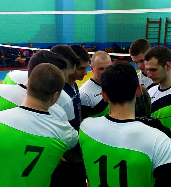 Новини Козятина - фото з На чемпіонаті Вінницької області з волейболу серед чоловіків наші увійшли в п'ятірку лідерів На чемпіонаті Вінницької області з волейболу серед чоловіків наші увійшли в п'ятірку лідерів, фото №1 на сайті 20minut.ua