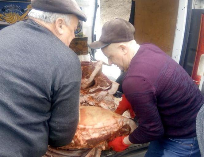 Новини Тернополя - фото з “Тільки щоб хлопці не були голодні”. Андрій Подольський разом з односельцями зробив майже 8 тисяч тушкованок на Схід “Тільки щоб хлопці не були голодні”. Андрій Подольський разом з односельцями зробив майже 8 тисяч тушкованок на Схід, фото №2 на сайті 20minut.ua