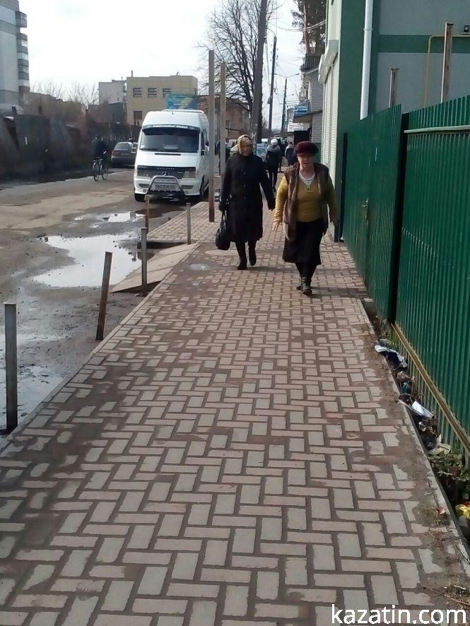 Новини Козятина - фото з Козятин сьогодні, 29 березня: базар і собаки Козятин сьогодні, 29 березня: базар і собаки, фото №1 на сайті 20minut.ua