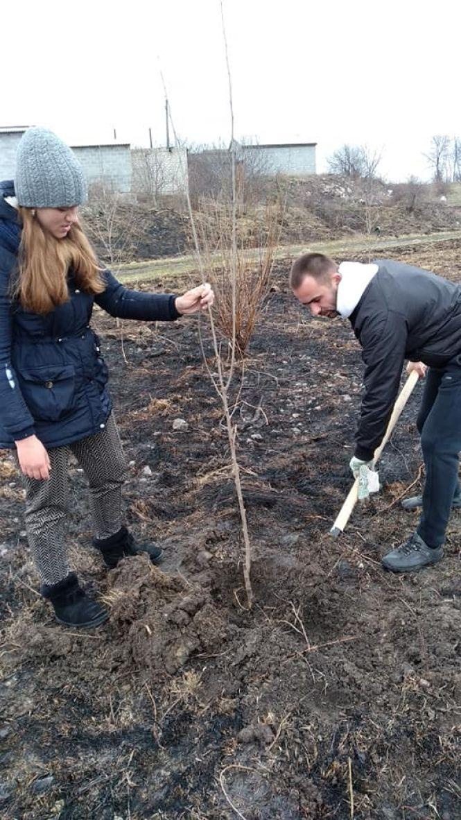 Новини Козятина - фото з Челендж триває: суботник на Талемонівці від мешканців східної частини Козятина Челендж триває: суботник на Талемонівці від мешканців східної частини Козятина, фото №3 на сайті 20minut.ua