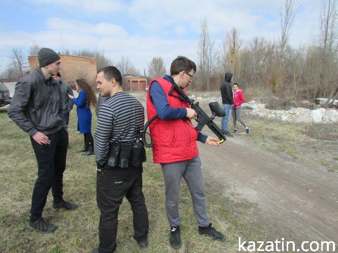 Новини Козятина - фото з З віртуальності в реальність: "сіро-зелені" козятинці грали у пейнтбол З віртуальності в реальність: "сіро-зелені" козятинці грали у пейнтбол, фото №14 на сайті 20minut.ua