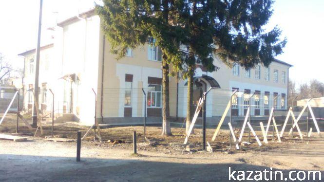 Новини Козятина - фото з Фото дня: "Дельфін" "хоче" ремонту Фото дня: "Дельфін" "хоче" ремонту, фото №2 на сайті 20minut.ua