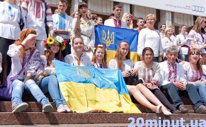 “Люди не думають про завтра”: тернополяни розповіли, як голосували українці за кордоном, фото №6 на сайті 20minut.ua