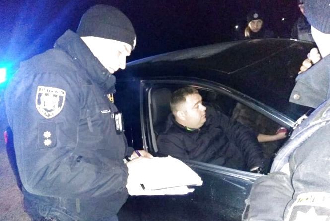 Новини Вінниці - фото з Знову на службу. Як відновлюються на посадах звільнені за п’яне кермування поліцейські Знову на службу. Як відновлюються на посадах звільнені за п’яне кермування поліцейські, фото №4 на сайті 20minut.ua