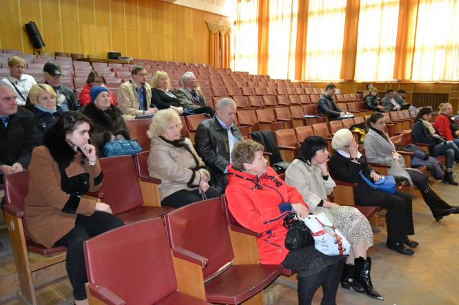 Новини Хмельницького - фото з Без черг і скандалів: як в ОВК приймають бюлетені з дільниць Без черг і скандалів: як в ОВК приймають бюлетені з дільниць, фото №2 на сайті vsim.ua