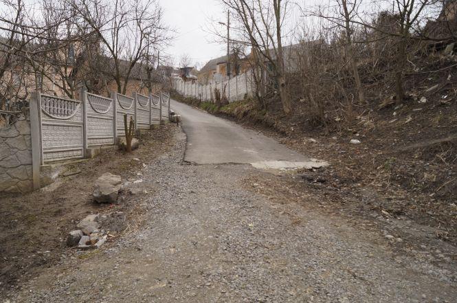 Новини Вінниці - фото з Розкішні маєтки, сміття та «жлобська» гойдалка:  Набережна від Сабарова до Ющенка Розкішні маєтки, сміття та «жлобська» гойдалка:  Набережна від Сабарова до Ющенка, фото №15 на сайті 20minut.ua