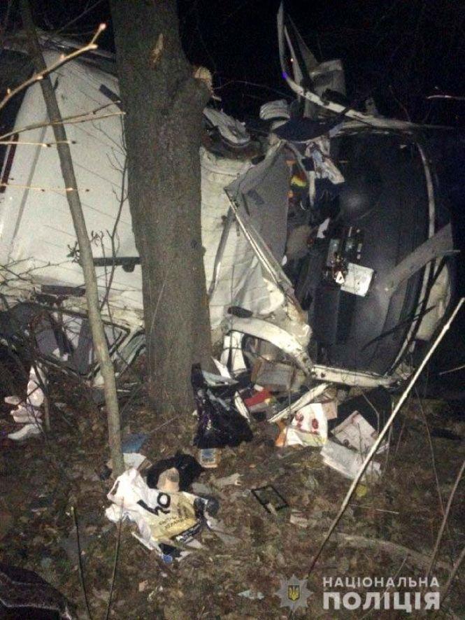 Сім’я з Тернополя з маленькими дітьми потрапила у жахливу аварію, фото №2 на сайті 20minut.ua