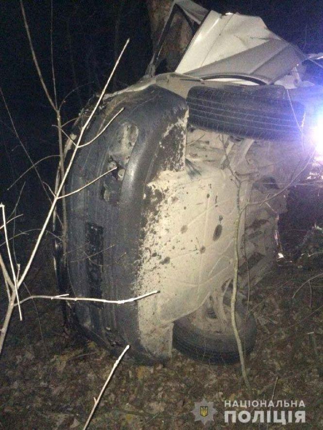 Сім’я з Тернополя з маленькими дітьми потрапила у жахливу аварію, фото №1 на сайті 20minut.ua