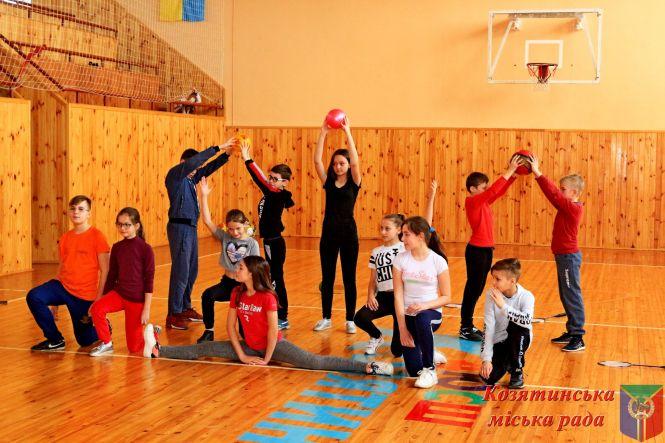 Новини Козятина - фото з На старт, увага, марш: "олімпійське лелеченя" взлетіло На старт, увага, марш: "олімпійське лелеченя" взлетіло, фото №4 на сайті 20minut.ua