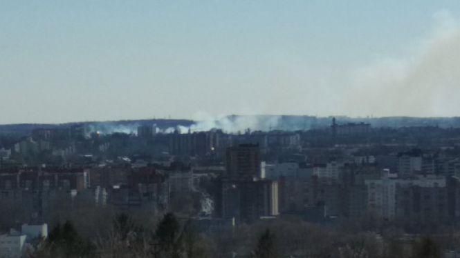 За добу на Хмельниччині згоріло понад 48 гектарів сухої трави, фото №1 на сайті vsim.ua