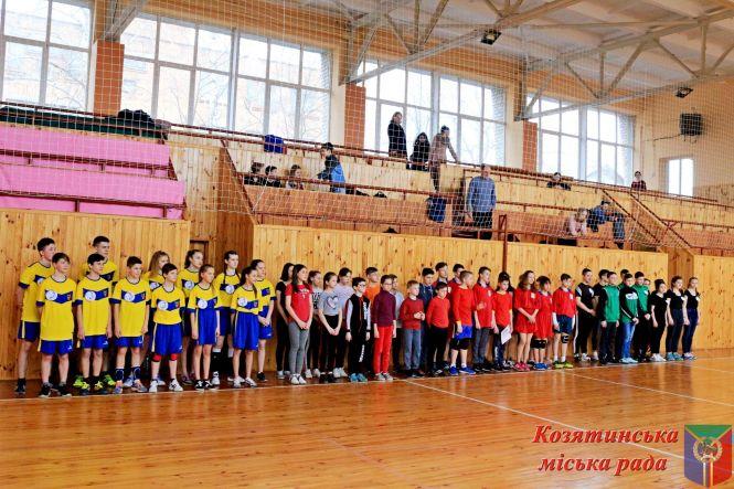 Новини Козятина - фото з На старт, увага, марш: "олімпійське лелеченя" взлетіло На старт, увага, марш: "олімпійське лелеченя" взлетіло, фото №1 на сайті 20minut.ua