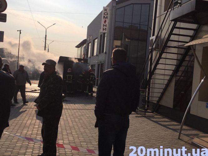 Новини Тернополя - фото з У Тернополі пожежа біля автовокзалу У Тернополі пожежа біля автовокзалу, фото №2 на сайті 20minut.ua