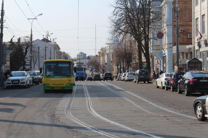 Новини Вінниці - фото з На Соборній хочуть замінити колію за 46,8 мільйона гривень На Соборній хочуть замінити колію за 46,8 мільйона гривень, фото №3 на сайті 20minut.ua