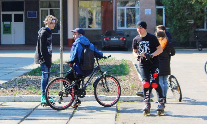 Новини Вінниці - фото з Вінницькі студенти влаштували велозаїзд до Дня спорту (ФОТО, ГІФКИ) Вінницькі студенти влаштували велозаїзд до Дня спорту (ФОТО, ГІФКИ), фото №9 на сайті 20minut.ua